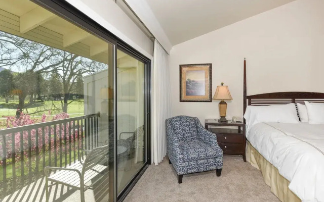 702 S At Silverado 1 Bedroom Condo by Redawning