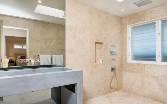 Your Luxury Escape - OneCoral