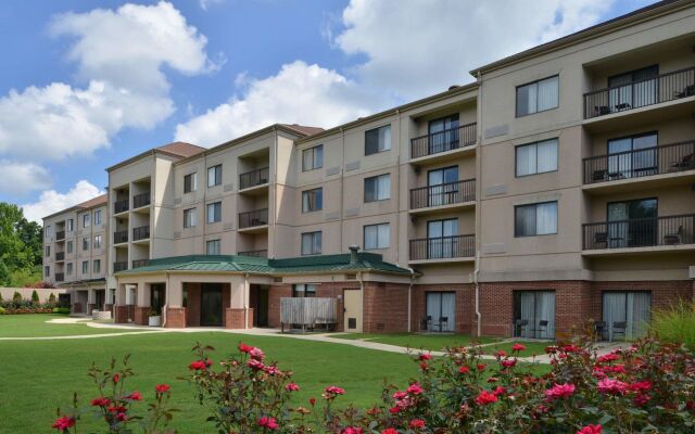 Courtyard by Marriott Decatur