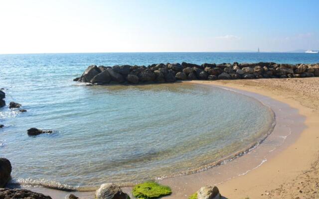28 Townhouse 200mts from sea/beach