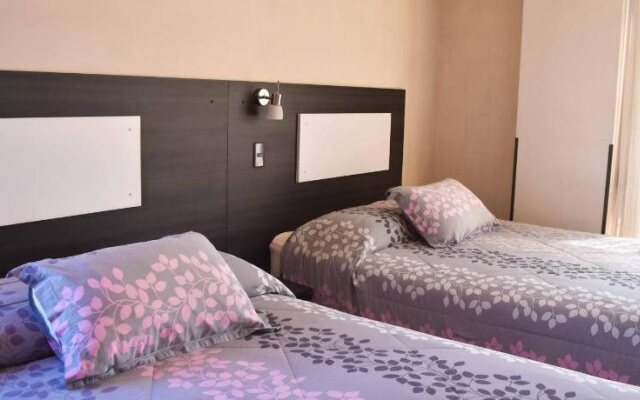 Adara Hotel