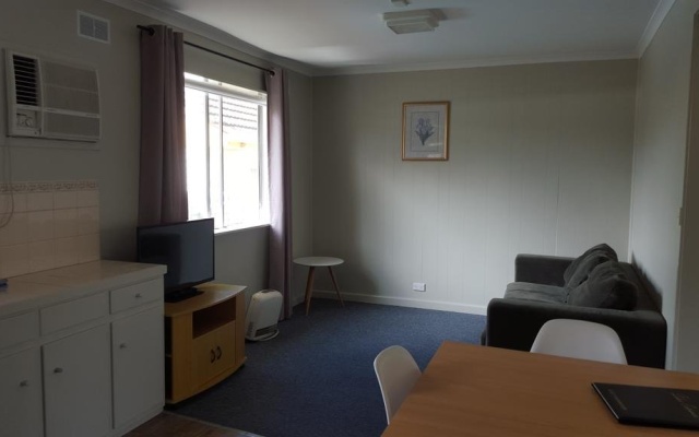 Echo Beach Tourist Park – Guest Rooms – Lakes Entrance