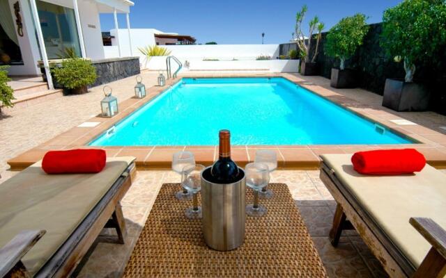 Sama Calero Lvc253701