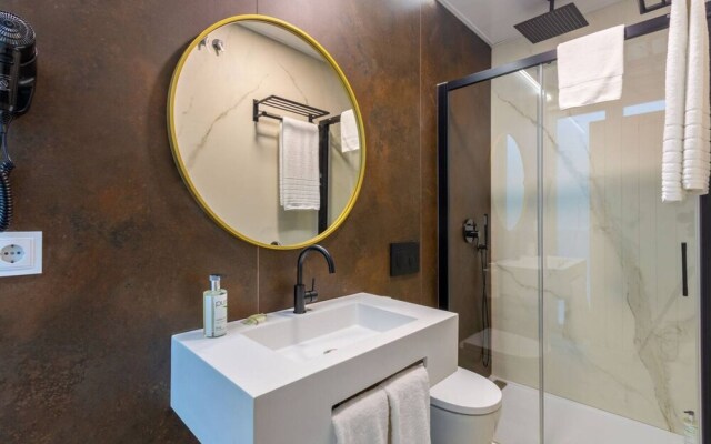 Harinas Central Apartments by Valcambre