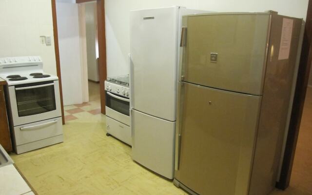 Captain Cook Apartments