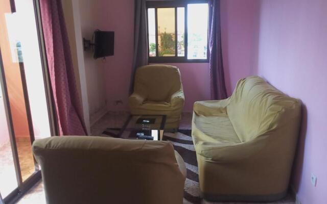 Maison Rose+