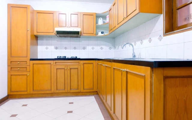 Spacious 3br Senopati Apartment Near Scbd