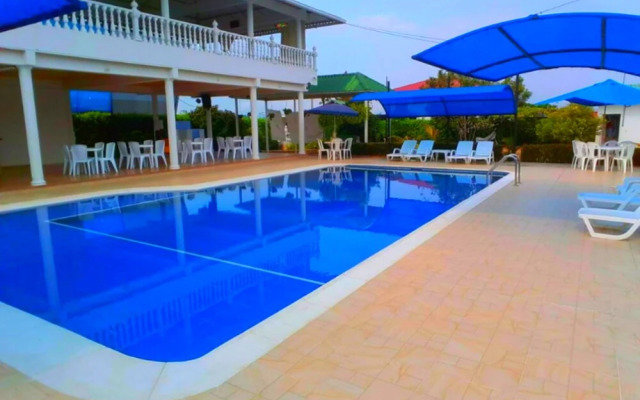 Finca Con Piscina Privada En Melgar