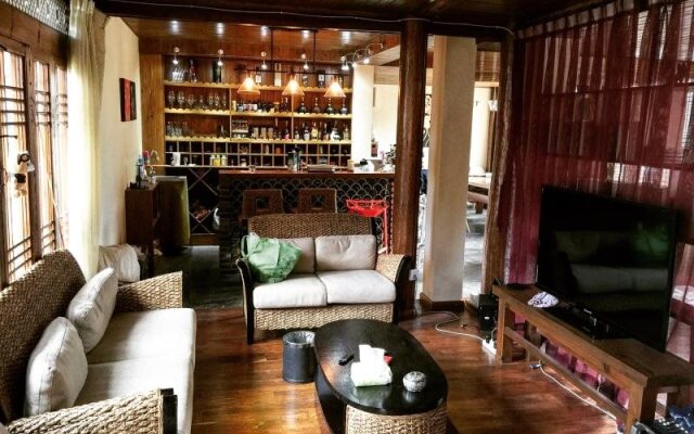 Lijiang Sadhu Inn