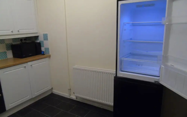 Lovely 2-bed House in Bolton Greater Manchester