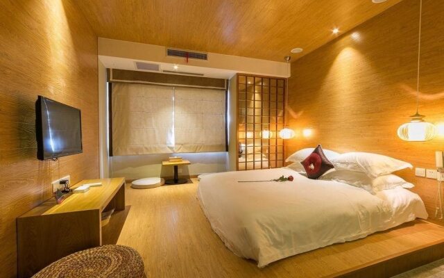 Hangzhou Days Hou Theme Hotel