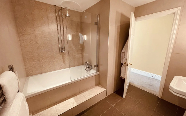 Nuthurst Grange Country House Hotel