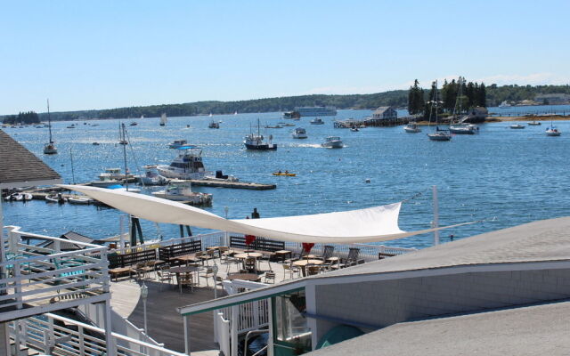 Boothbay Harbor Oceanside Inn