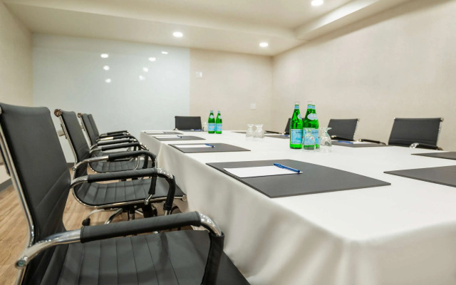 Comfort Inn & Suites Barrie