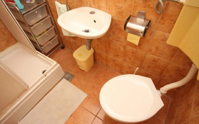 Kira - 20 M From the Beach - A1