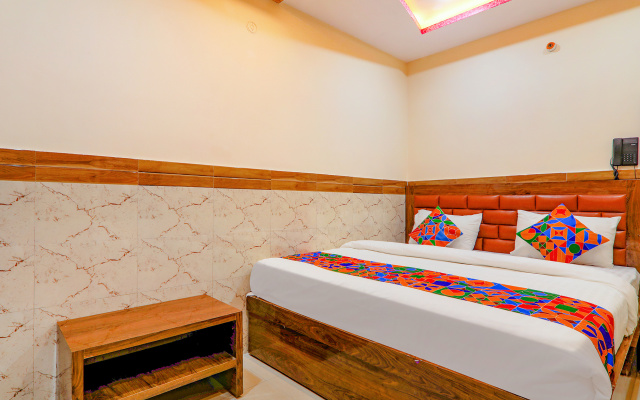 Fabhotel Shree Galaxy