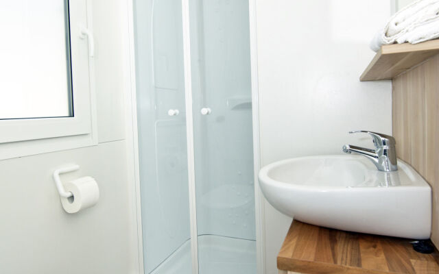 Zaton Holiday Resort Camping homes