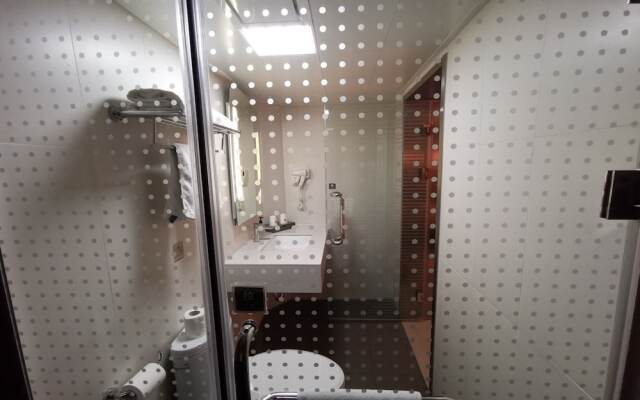 ibis Tianjin Railway Station Hotel