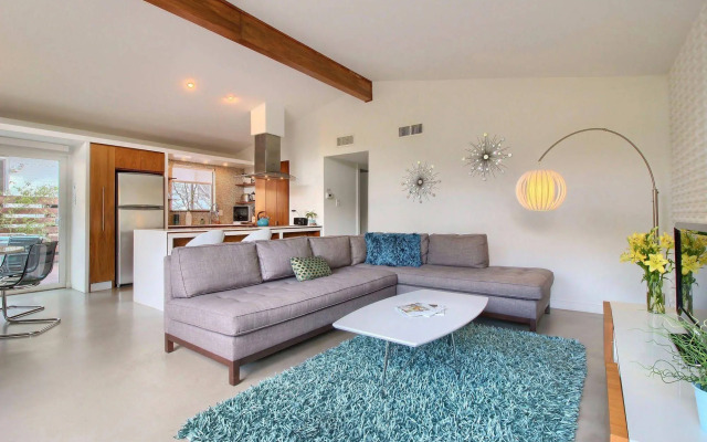 Travis Heights Modern I