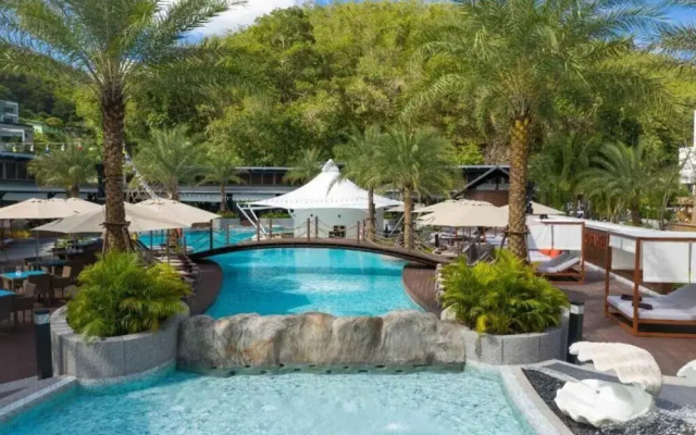 Sea View Suite Pool Access  C81