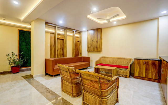 Super Townhouse Oak Dhanbad Near SSLNT College formerly Kapson