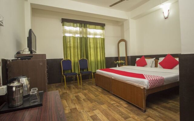 OYO 23629 Hotel Migtin