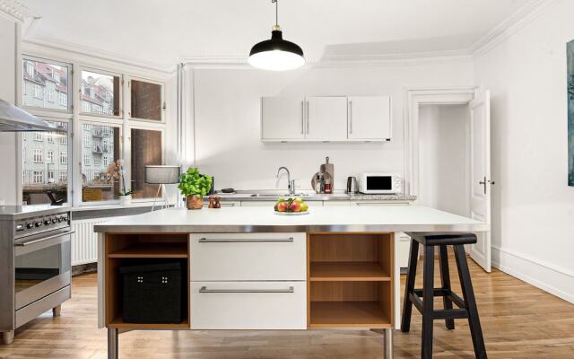 Sanders Stage - Cozy 4-bdr Apt Near Nyhavn