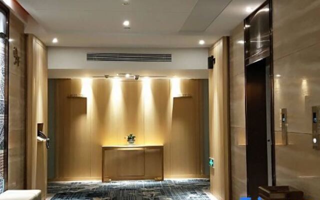 Qing Cao Wan Hotel