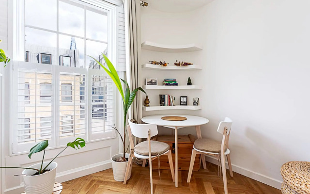 London Bridge Cosy Chic: Your Perfect 1-bed London Retreat