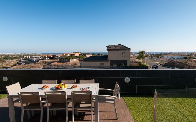 Villa in Maspalomas, Gran Canaria 102890 by MO Rentals