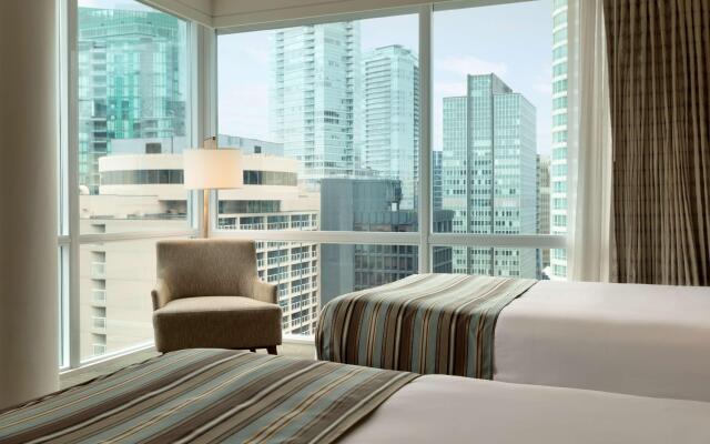 Coast Coal Harbour Vancouver Hotel by APA