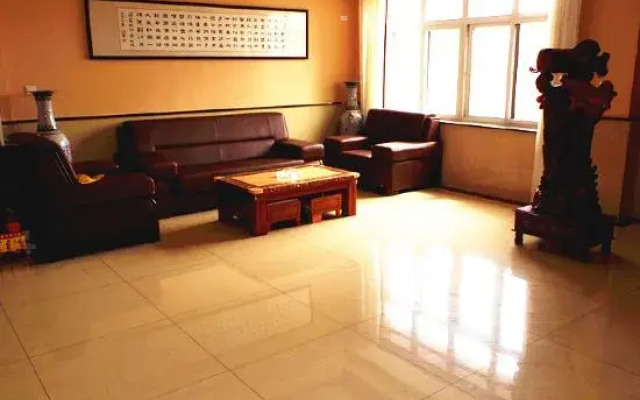 Donggang Yuyun Hotel