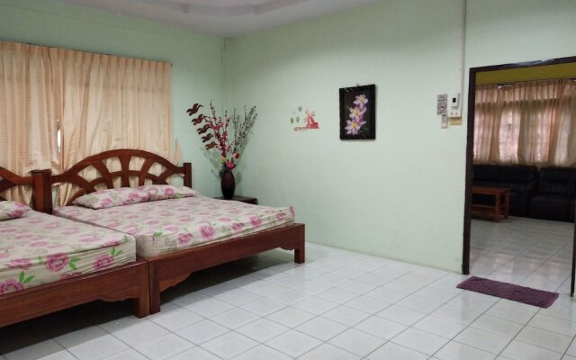 Nong Amm Homestay