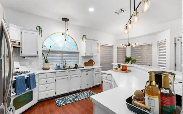 Warm Austin 3BR 2Bath Home Pet Friendly