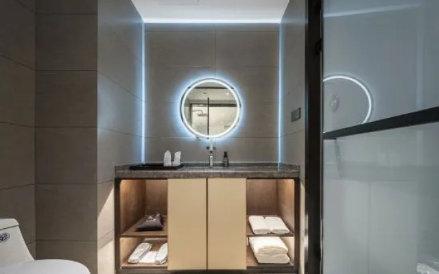 Moshang Qingju Hotel (Bohai East Road Subway Station)