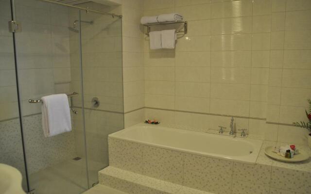 Royal Hotel and Villa Trawas