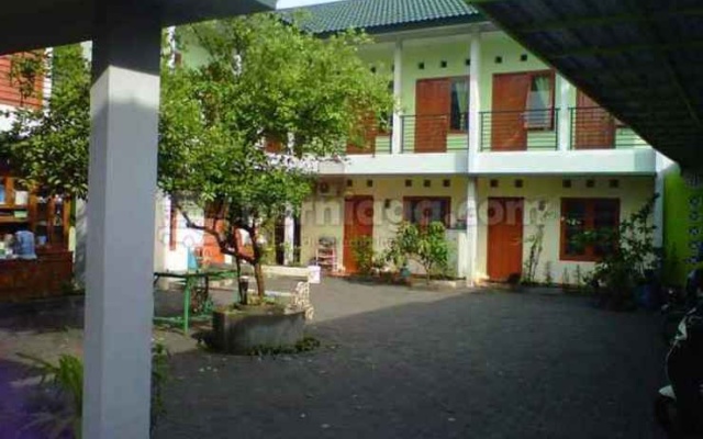 Comfort Room near Stasiun Lempuyangan at Wisma Bu Yanti 1 – Outside – Yogyakarta