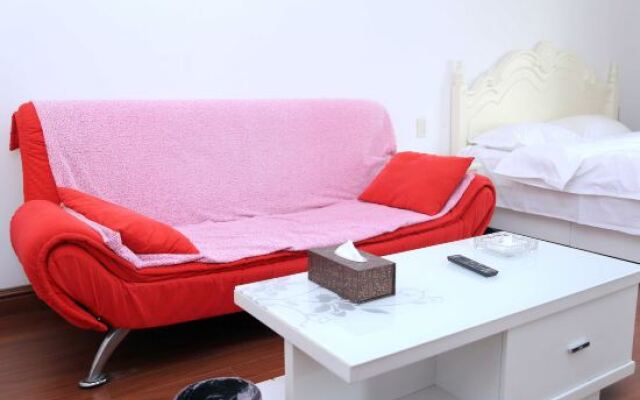 Xiaisi Lexiang Service Apartment (Dalian Xinghai Square)