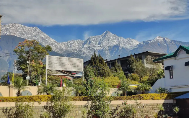 Hotel Dharamshala Paradise