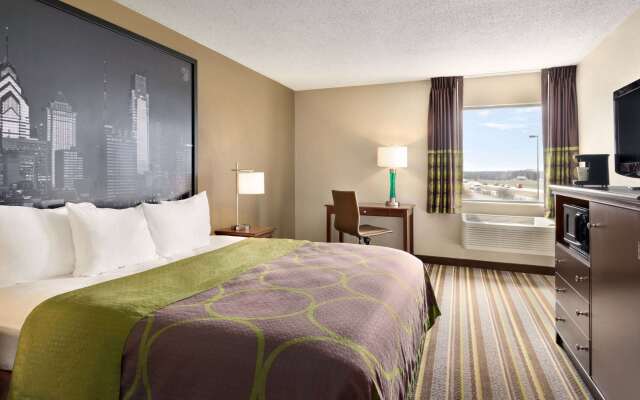 Super 8 by Wyndham Chambersburg I-81