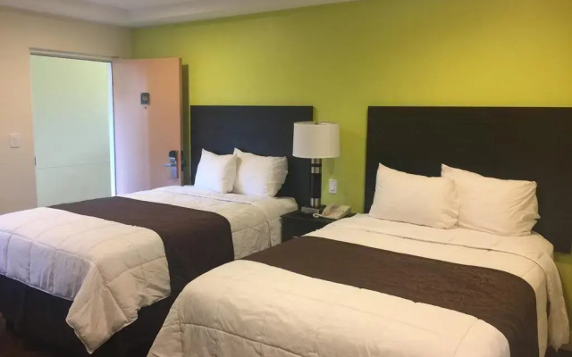 Curtis Inn & Suites