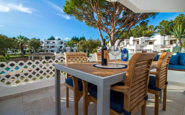 Beach House Apartment by Stay-ici, Algarve Holiday Rental