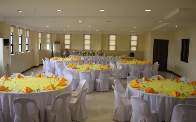 Imerex Plaza Hotel