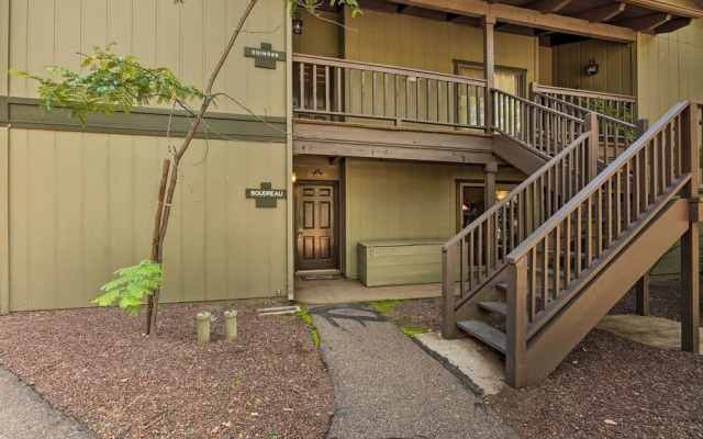 Patio & Fireplace: Country Club Pinetop Condo!