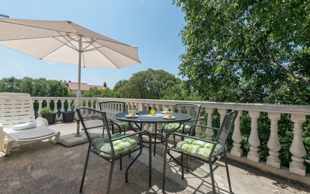 Apartments Snjezana