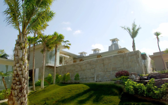 Noah Villa and Chapel