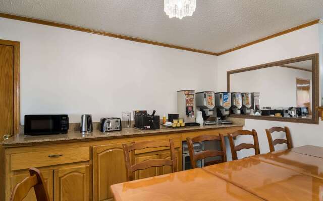 Econo Lodge Calhoun North Damascus