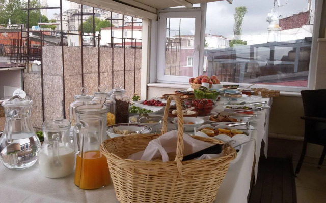 Hotel Buhara Family Inn