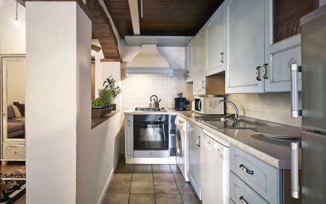 A Few Steps to The Duomo Amazing 4BD Apt