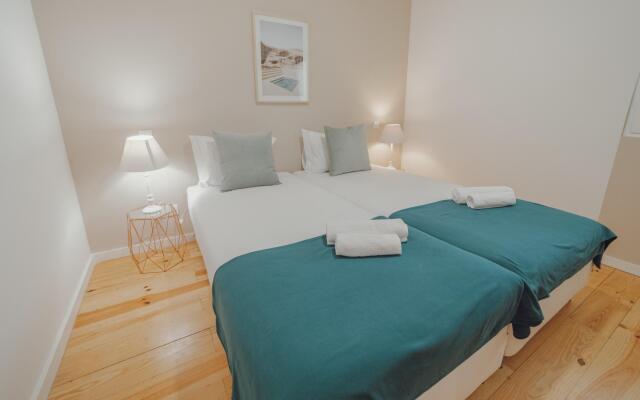 Porto Modern Downtown Apartment C